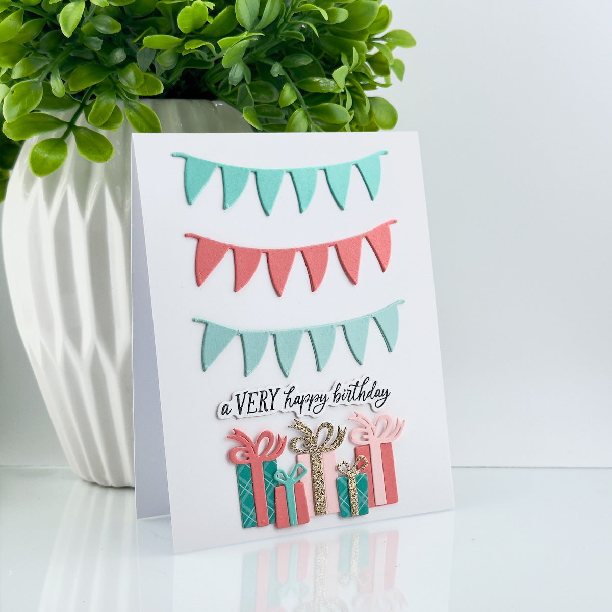 A Very Happy Birthday Sentiments Press Plate & Die Set