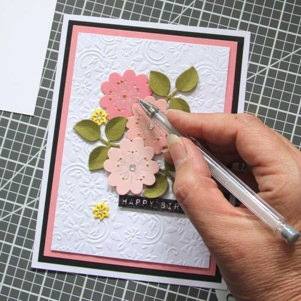 Em-bossing Fold'ers Flowers & Leaves 4.25 x 5.5 in Single Sided